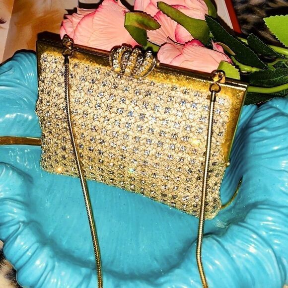 ♥️ Mid century rhinestone evening purse gold lamé beneath Swarovski Crystals!